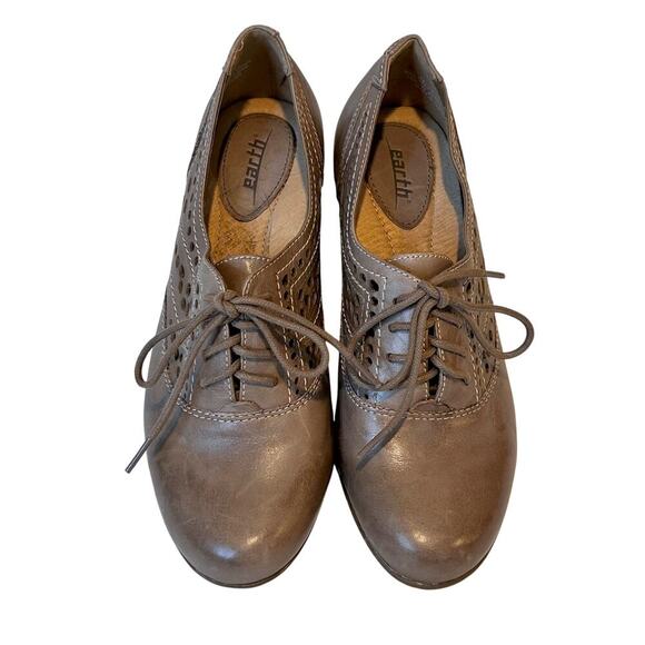 Earth Escape Khaki Preppy Oxford Leather Lace Up 2" Heel Women's 6.5 - Picture 2 of 9
